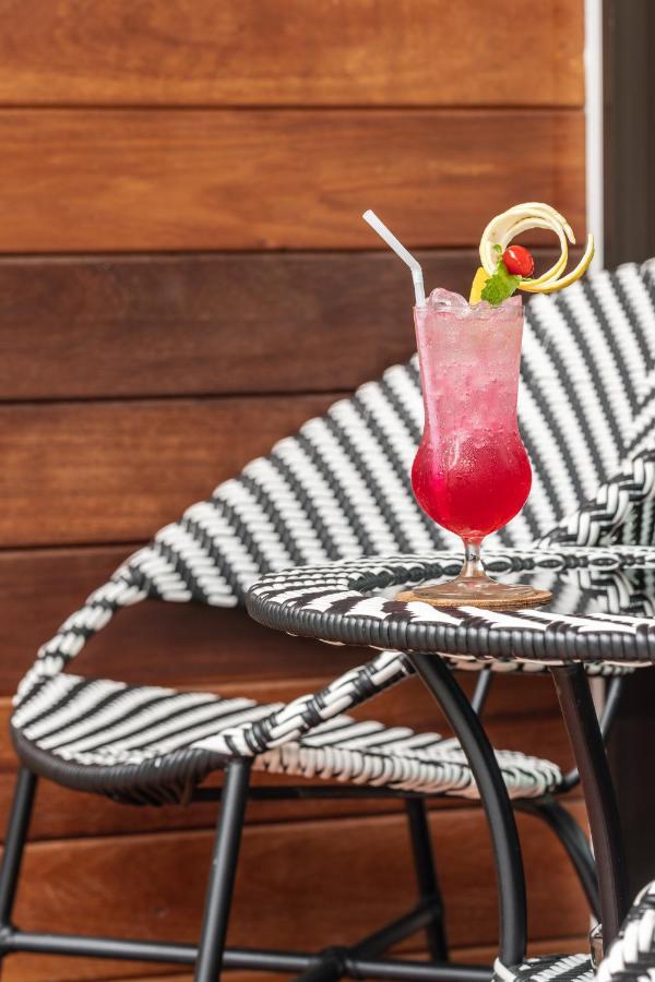 Zee Luxury Boutique Hotel Hinkong Екстериор снимка
