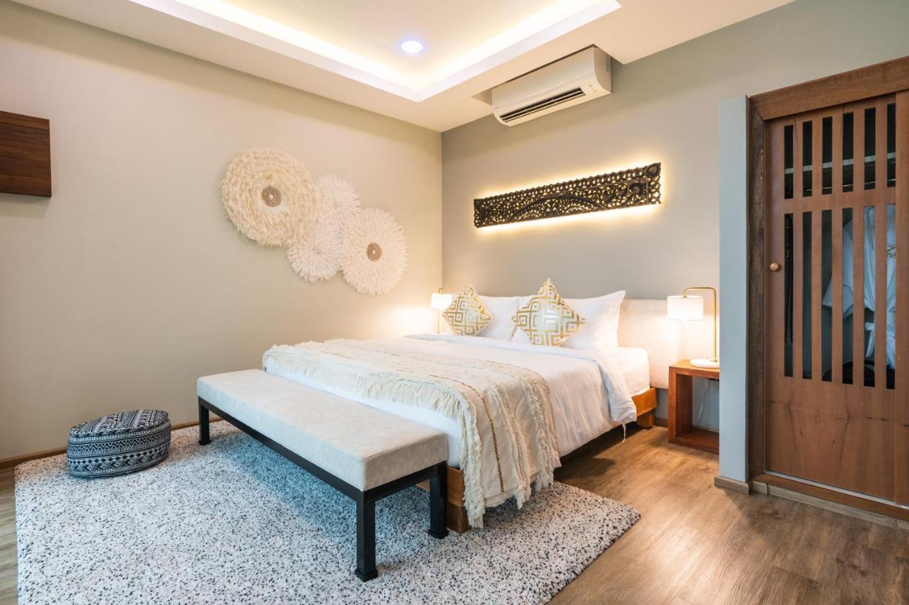 Zee Luxury Boutique Hotel Hinkong Екстериор снимка