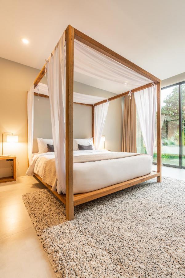 Zee Luxury Boutique Hotel Hinkong Екстериор снимка
